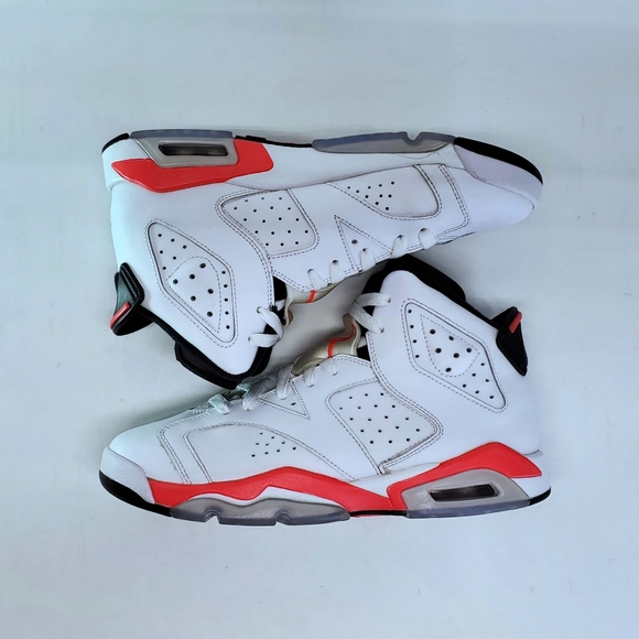 Air Jordan Retro 6 - Picture 5 of 11